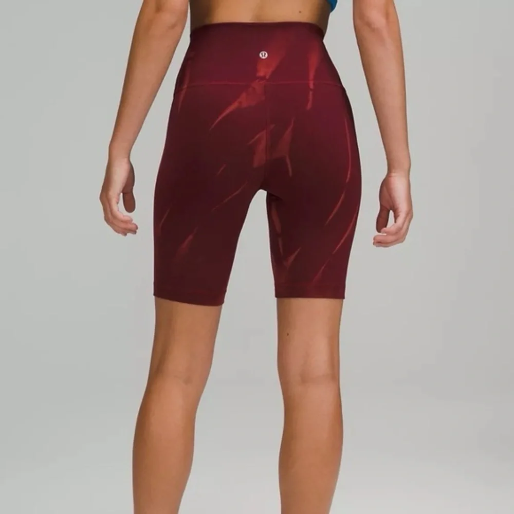 Lululemon Athletica Wunder Train 8” Women's Bike Shorts Size 4